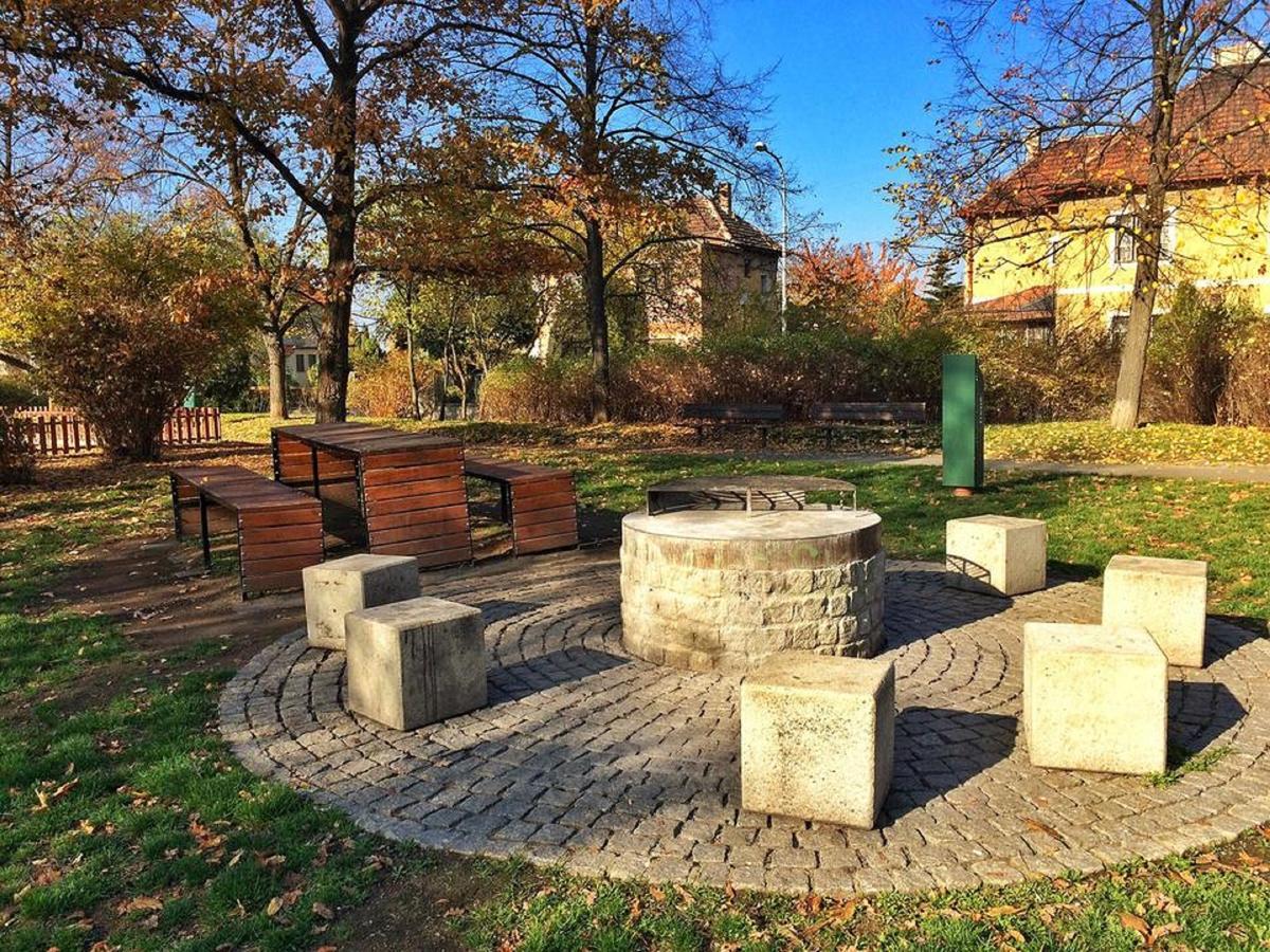 A Pousada Eislerova Kolej Jarov Praga Exterior foto